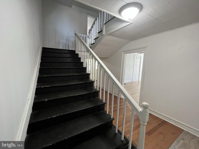 212 S SECOND STREET, Chambersburg, PA 17201