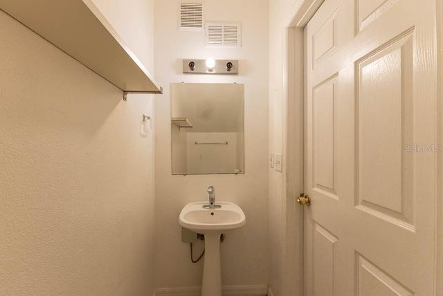 678 CAPTIVA CIRCLE, Kissimmee, FL 34741