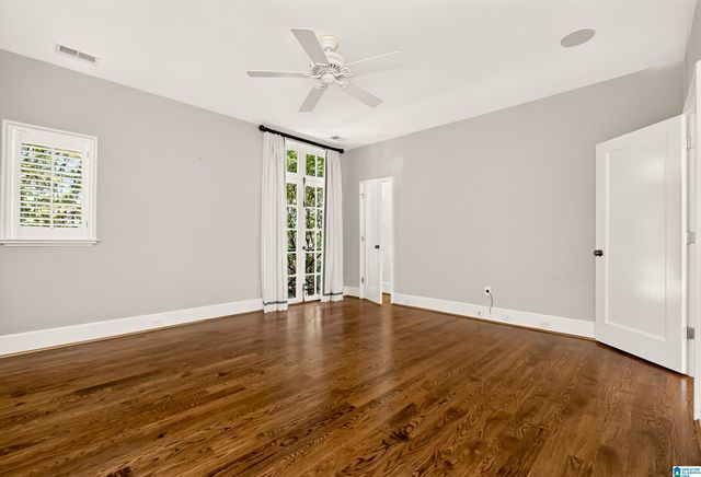 40 BROWNING WALLS, Homewood, AL 35209