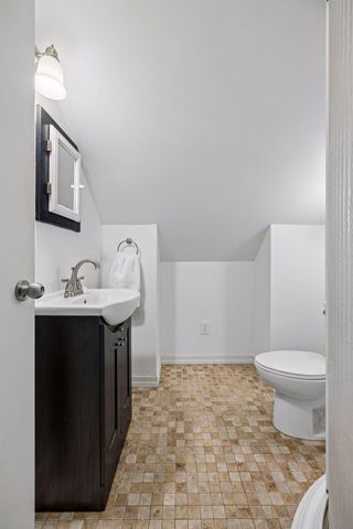 2003 Goodrich Avenue, Saint Paul, MN 55105