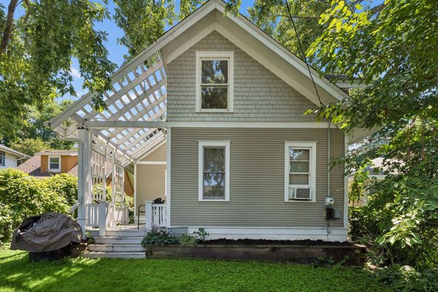 2003 Goodrich Avenue, Saint Paul, MN 55105