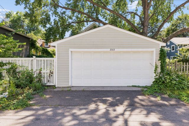 2003 Goodrich Avenue, Saint Paul, MN 55105