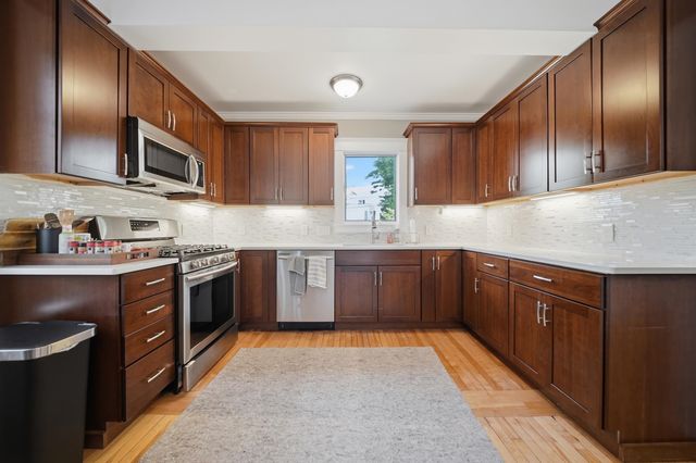 2484 Elm Street, Manchester, NH 03104