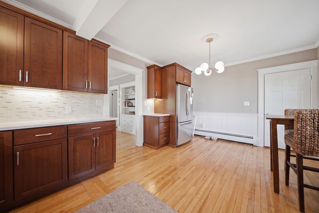 2484 Elm Street, Manchester, NH 03104