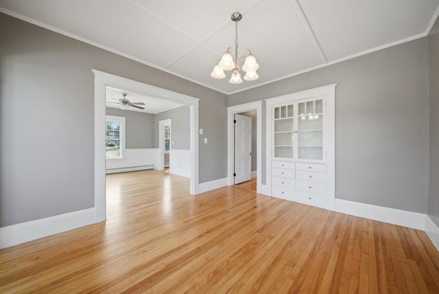 2484 Elm Street, Manchester, NH 03104