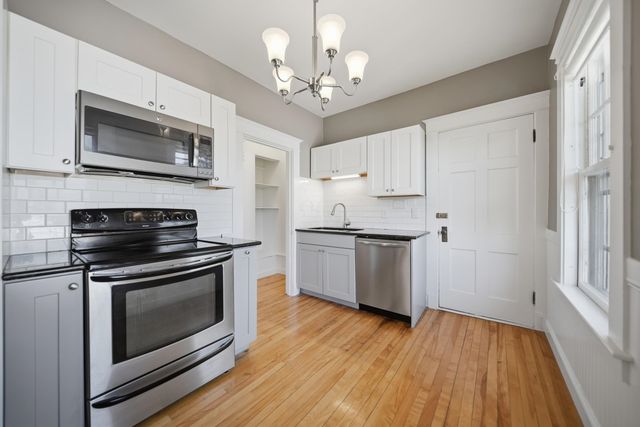 2484 Elm Street, Manchester, NH 03104