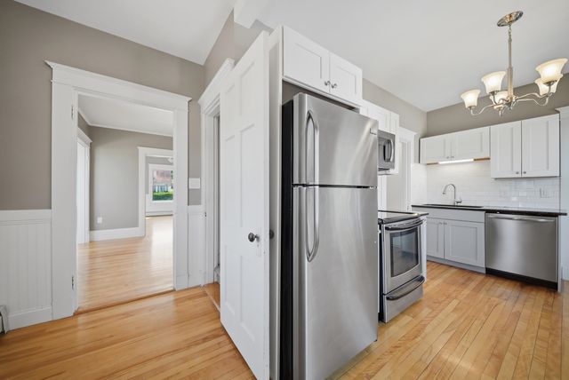 2484 Elm Street, Manchester, NH 03104