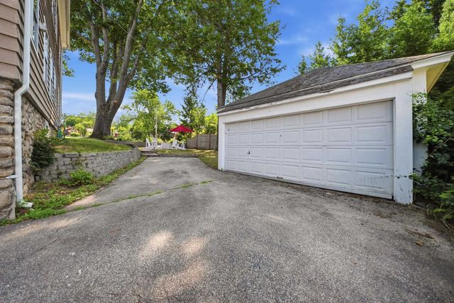 2484 Elm Street, Manchester, NH 03104