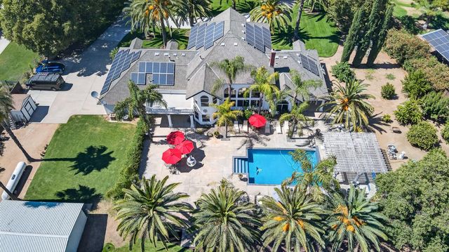 7207 E Bremer Avenue, Fresno, CA 93737