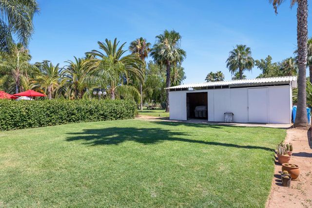 7207 E Bremer Avenue, Fresno, CA 93737