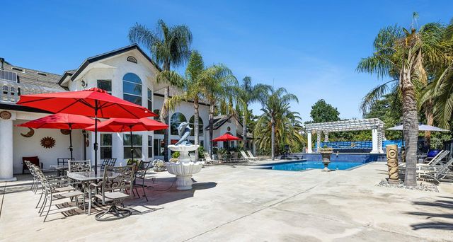 7207 E Bremer Avenue, Fresno, CA 93737