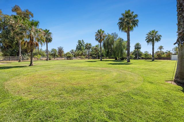 7207 E Bremer Avenue, Fresno, CA 93737