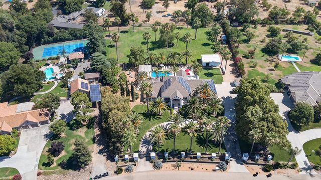 7207 E Bremer Avenue, Fresno, CA 93737