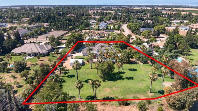 7207 E Bremer Avenue, Fresno, CA 93737