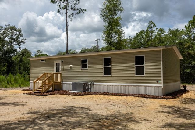 104 JACKSON AVENUE, Interlachen, FL 32148