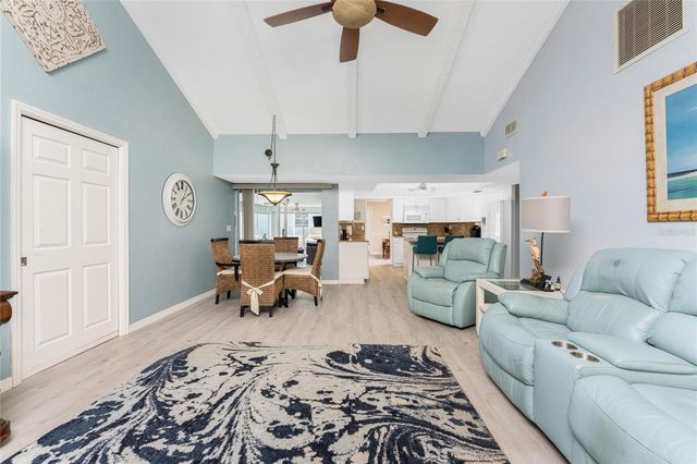 946 MESSINA DR, Punta Gorda, FL 33950