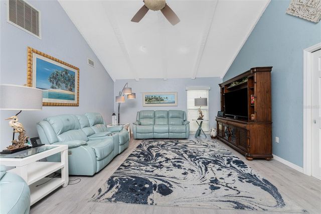 946 MESSINA DR, Punta Gorda, FL 33950