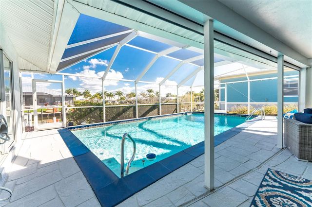 946 MESSINA DR, Punta Gorda, FL 33950