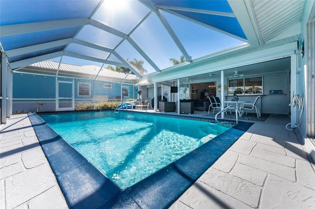 946 MESSINA DR, Punta Gorda, FL 33950