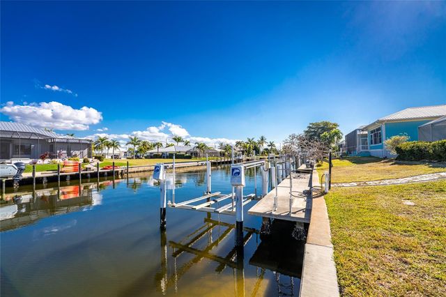 946 MESSINA DR, Punta Gorda, FL 33950