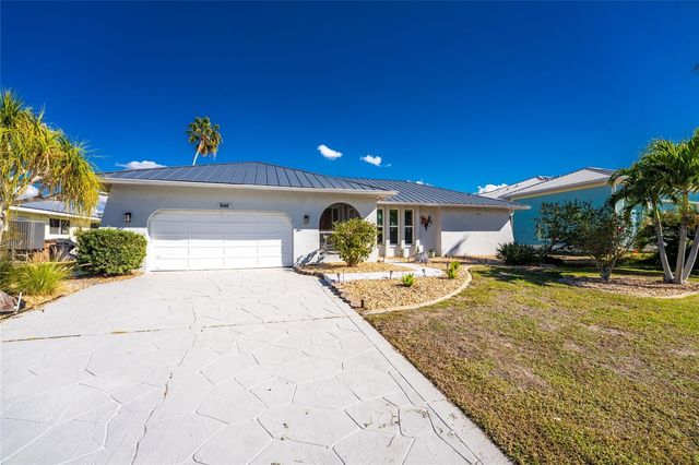 946 MESSINA DR, Punta Gorda, FL 33950