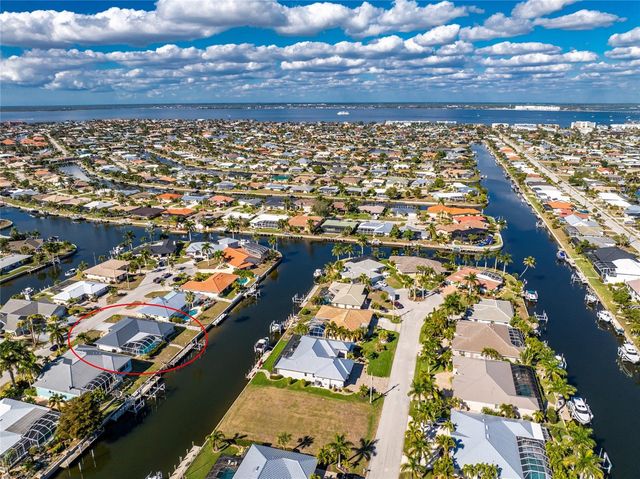 946 MESSINA DR, Punta Gorda, FL 33950