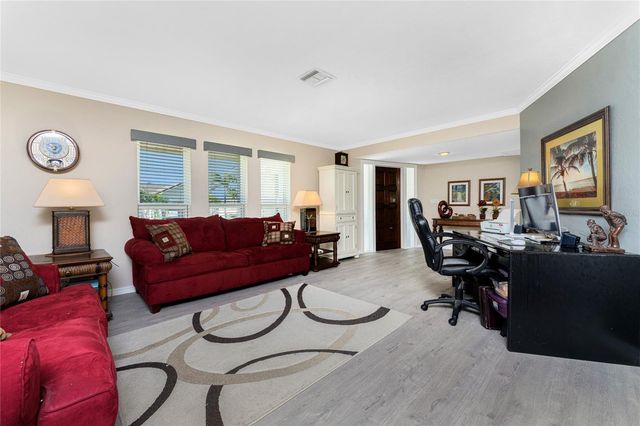 946 MESSINA DR, Punta Gorda, FL 33950