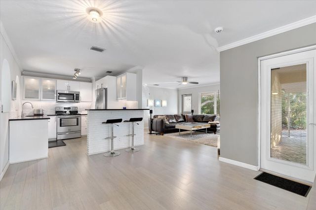 1769 NE 38th Street, Oakland Park, FL 33334