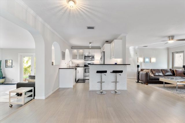 1769 NE 38th Street, Oakland Park, FL 33334