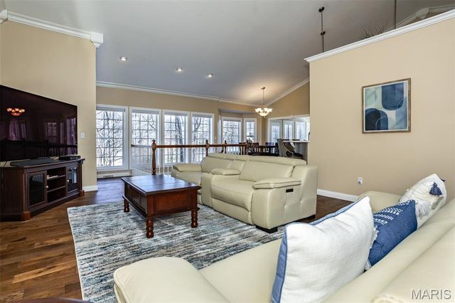 41 Stonebridge Crossing Drive, Maryville, IL 62062