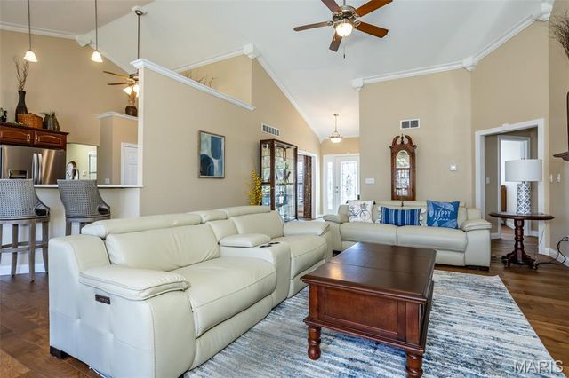 41 Stonebridge Crossing Drive, Maryville, IL 62062