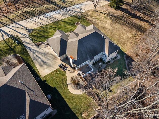 41 Stonebridge Crossing Drive, Maryville, IL 62062