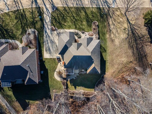 41 Stonebridge Crossing Drive, Maryville, IL 62062