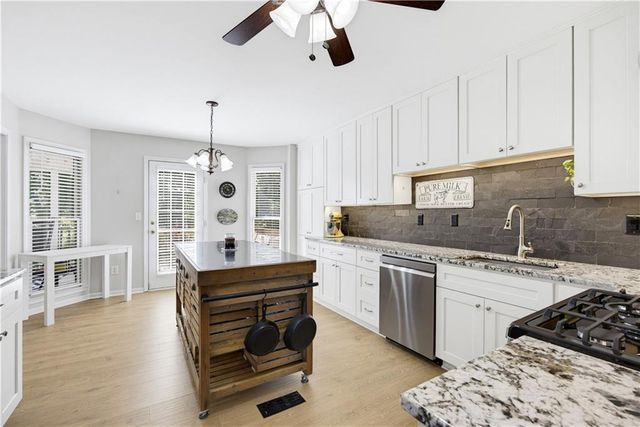 462 Whitby Drive, Douglasville, GA 30134