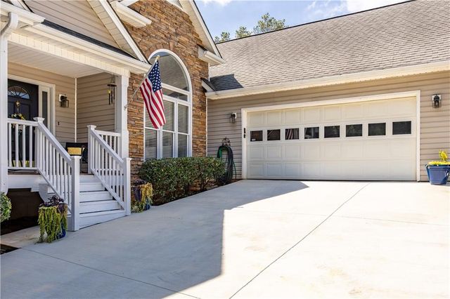 462 Whitby Drive, Douglasville, GA 30134