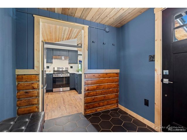 582 Karlann Dr, Black Hawk, CO 80422