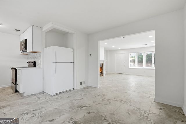 236 Mill Creek Place, Roswell, GA 30076