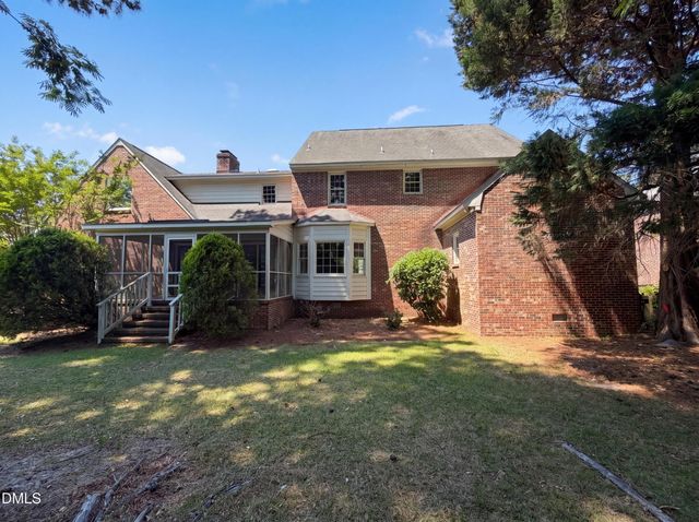 345 Courtyard Lane, Fayetteville, NC 28303
