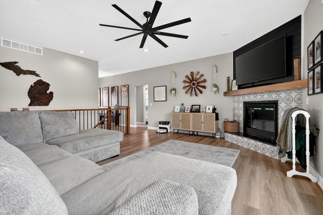 2636 Wood Swallow Avenue, Schoolcraft Twp, MI 49087