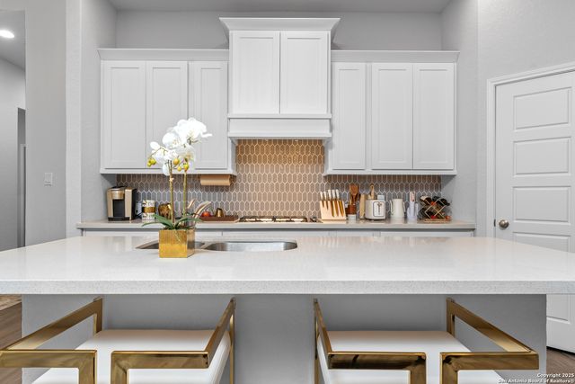 2640 Barkey Spgs, San Antonio, TX 78245