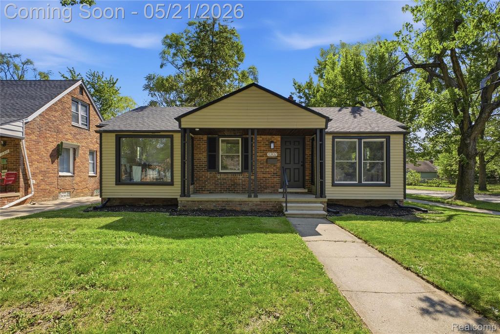 11302 Grayfield, Redford Charter Township, MI 48239