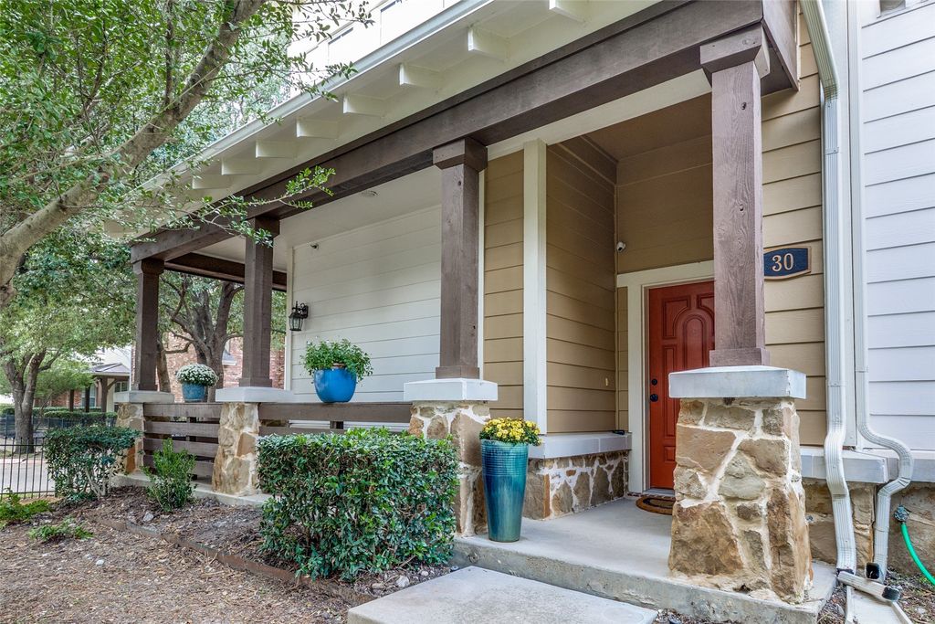 1600 Abrams Road 30, Dallas, TX 75214