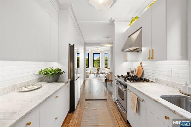 1110 Park Avenue 5L, Hoboken, NJ 07030