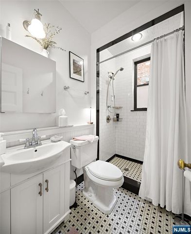 1110 Park Avenue 5L, Hoboken, NJ 07030