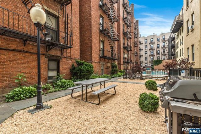 1110 Park Avenue 5L, Hoboken, NJ 07030