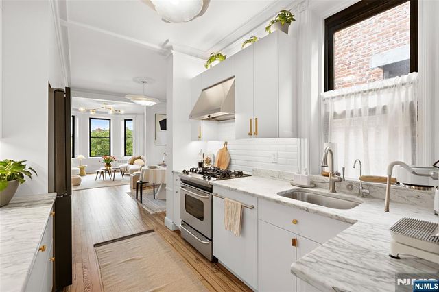 1110 Park Avenue 5L, Hoboken, NJ 07030