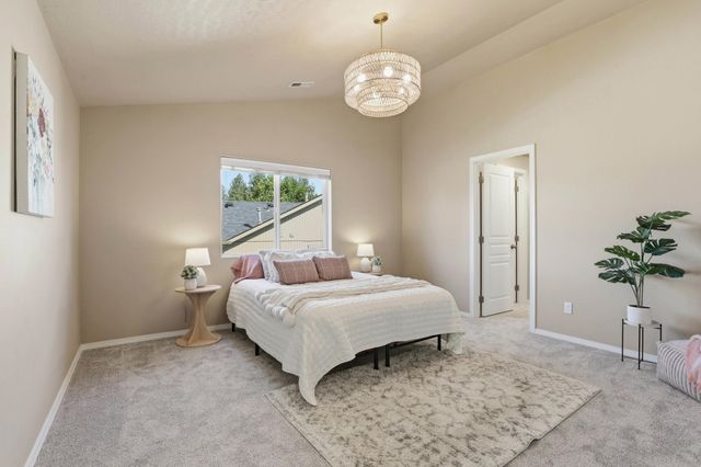 2209 S Lloyd Ct, Spokane, WA 99223