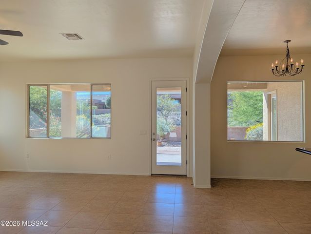 2033 W Acacia Bluffs Drive, Green Valley, AZ 85622