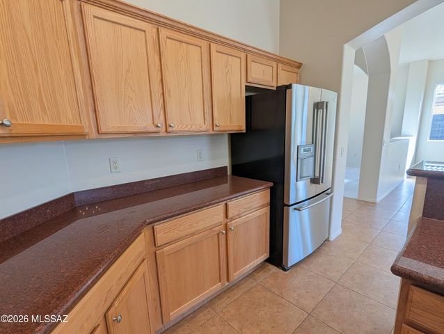 2033 W Acacia Bluffs Drive, Green Valley, AZ 85622