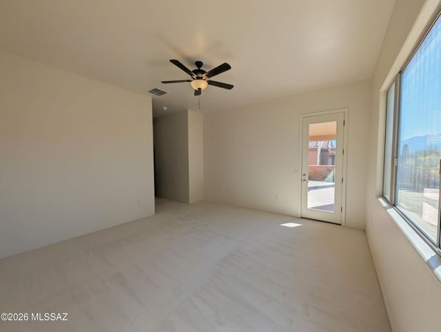 2033 W Acacia Bluffs Drive, Green Valley, AZ 85622